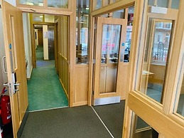 Regency Hotel Parkside