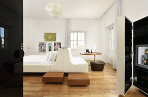 Palazzo Montemartini Rome, A Radisson Collection Hotel