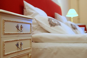 Gołębia 8 Residence