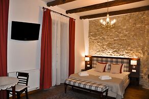 Gołębia 8 Residence