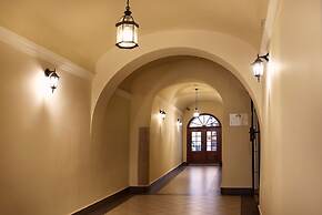 Gołębia 8 Residence