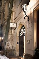 Gołębia 8 Residence