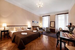 Gołębia 8 Residence