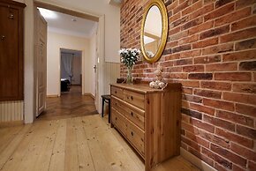 Gołębia 8 Residence