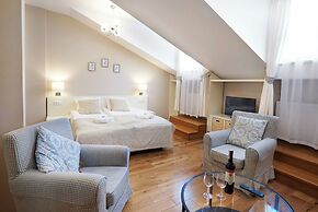 Gołębia 8 Residence