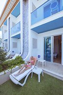 Ocean Blue High Class Hotel