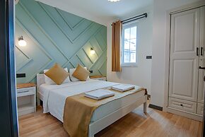 Ocean Blue High Class Hotel