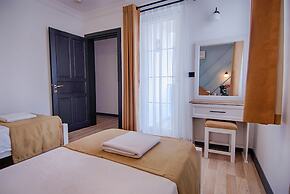 Ocean Blue High Class Hotel