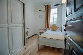 Ocean Blue High Class Hotel