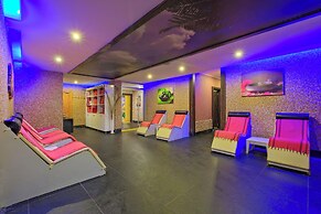 Ocean Blue High Class Hotel