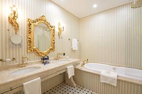 Trezzini Palace Boutique Hotel