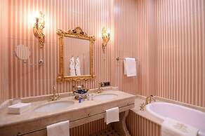 Trezzini Palace Boutique Hotel