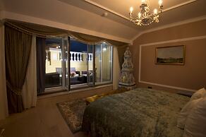 Trezzini Palace Boutique Hotel