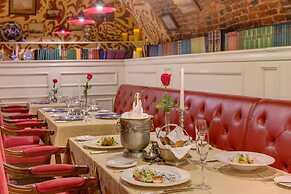 Trezzini Palace Boutique Hotel