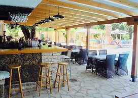 Hotel Paloma Blanca