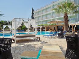 Hotel Paloma Blanca