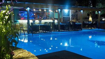 Hotel Paloma Blanca
