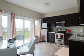 Boardwalk Homes - Executive Guest Rooms & Townhomes