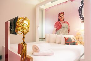 The Corner London City