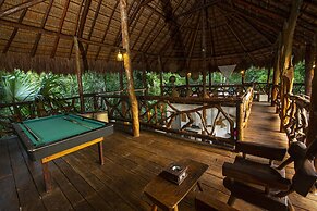 Jolie Jungle Eco Hotel