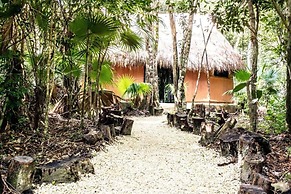 Jolie Jungle Eco Hotel