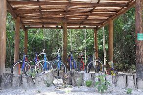 Jolie Jungle Eco Hotel