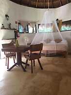 Jolie Jungle Eco Hotel