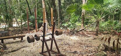 Jolie Jungle Eco Hotel