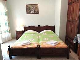 Smile Stella Studios