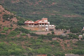 Kadambavanam Ethnic Village Resort