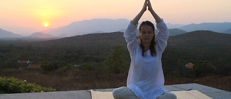 Kadambavanam Ethnic Village Resort