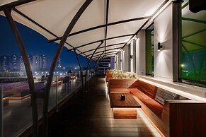 JS Luwansa Hotel and Convention Center