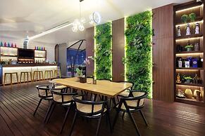 JS Luwansa Hotel and Convention Center