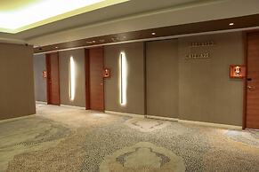 JS Luwansa Hotel and Convention Center