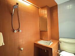 Collection O Khu Mueang near Tha Phae Gate (formerly Lai Thai Guesthou