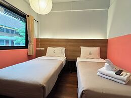 Collection O Khu Mueang near Tha Phae Gate (formerly Lai Thai Guesthou