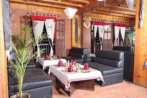 World Heritage Hotel & Aparments