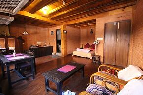 World Heritage Hotel & Aparments