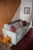 Sweetbriar Cottage B&B and Camping