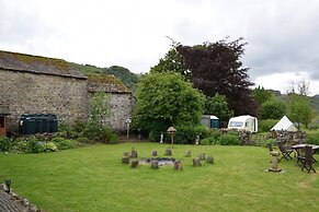 Sweetbriar Cottage B&B and Camping