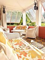 Royal Palms Hotel