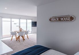 Harbour View Motel and Water Front Apartments