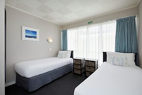 Harbour View Motel and Water Front Apartments