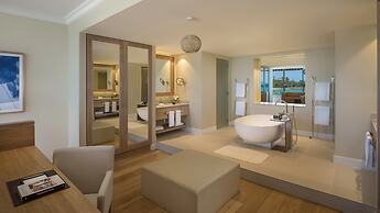 InterContinental Hayman Great Barrier Reef by IHG
