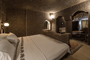Grand Cave Suites