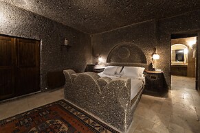 Grand Cave Suites