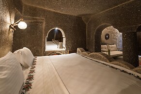Grand Cave Suites