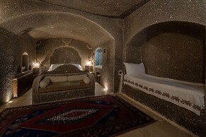 Grand Cave Suites