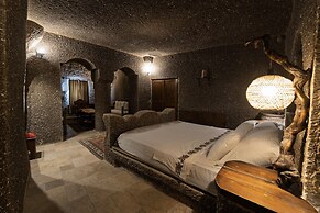 Grand Cave Suites