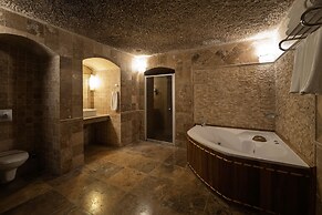 Grand Cave Suites